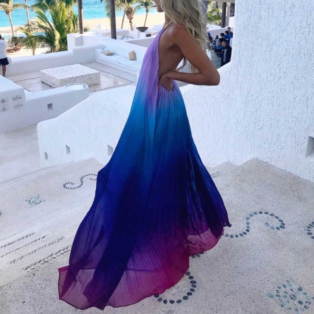 Gorgeous ombré pleated maxi dress